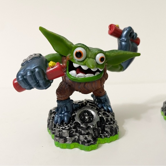 Lot of 4 Skylanders Trigger Happy Drill Sergeant Drobot Sprocket - Picture 5 of 16